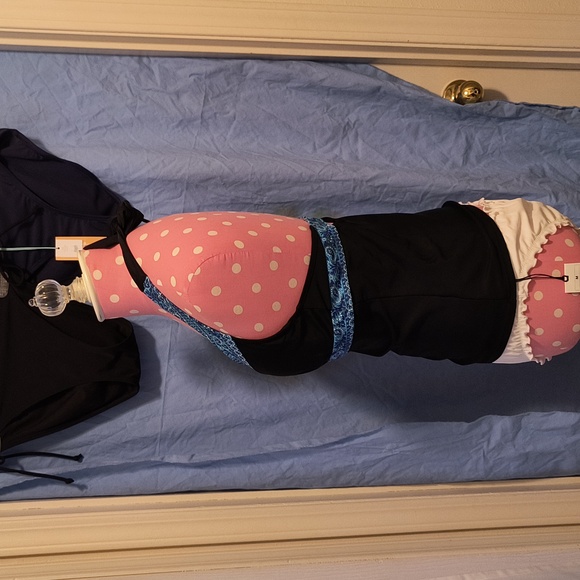 Athleta Tankini Top 34B/C Black with Blue Paisley - Picture 4 of 11